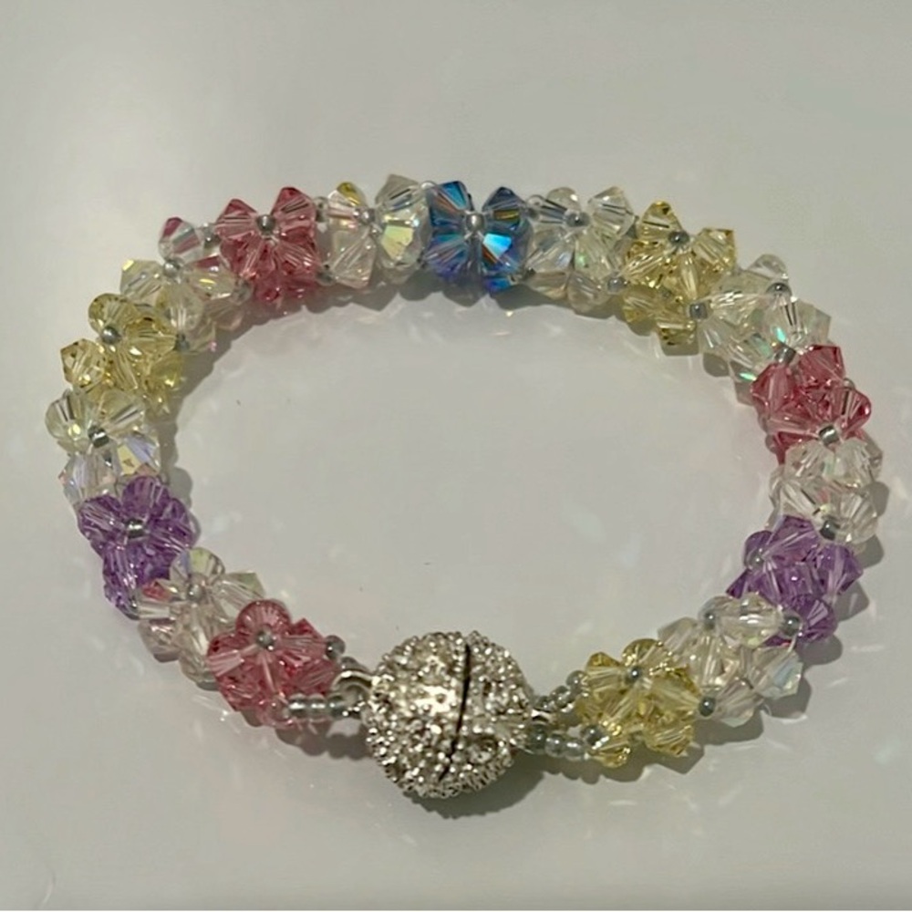 Multi color Crystal Bracelet magnetic clasp